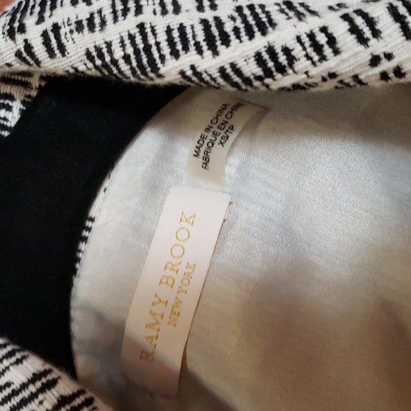 Ramy Brook Leather Sleeve Moto Style Jacket with removable Sleeves - Picture 4 of 11